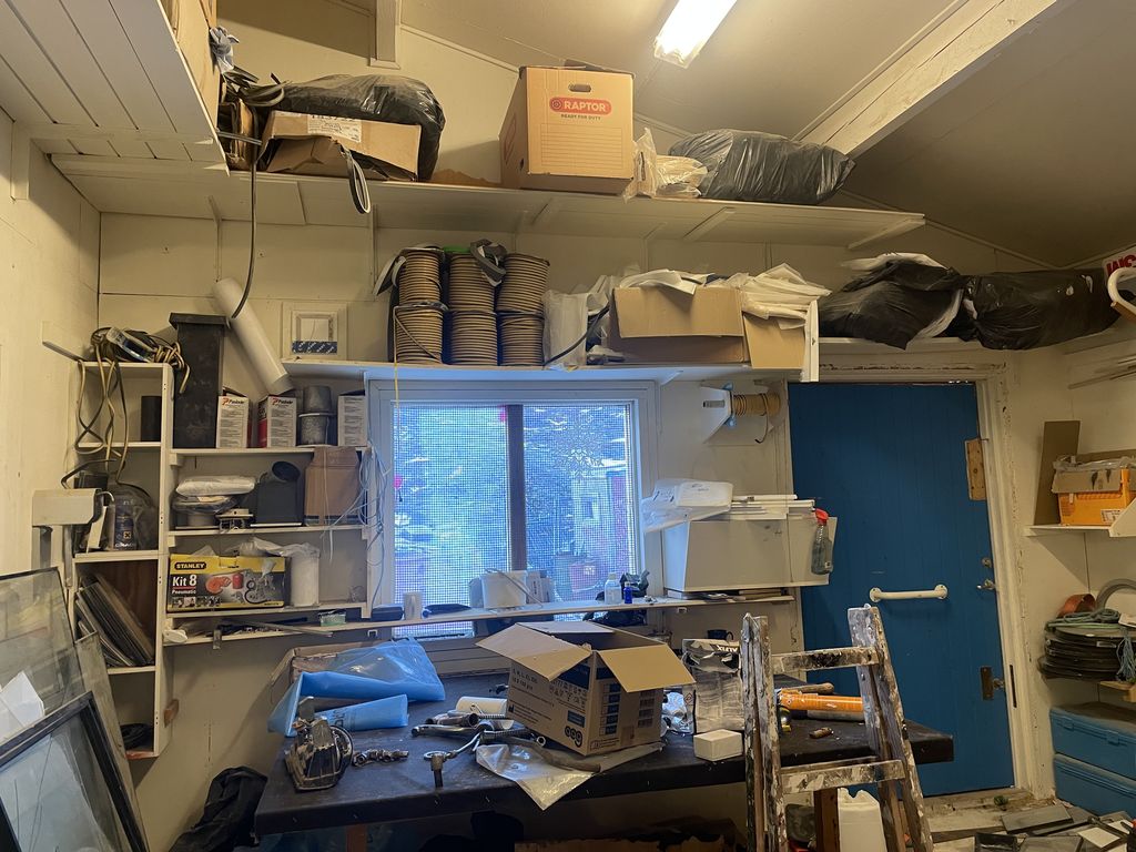 B-1325, 3920 Qaqortoq