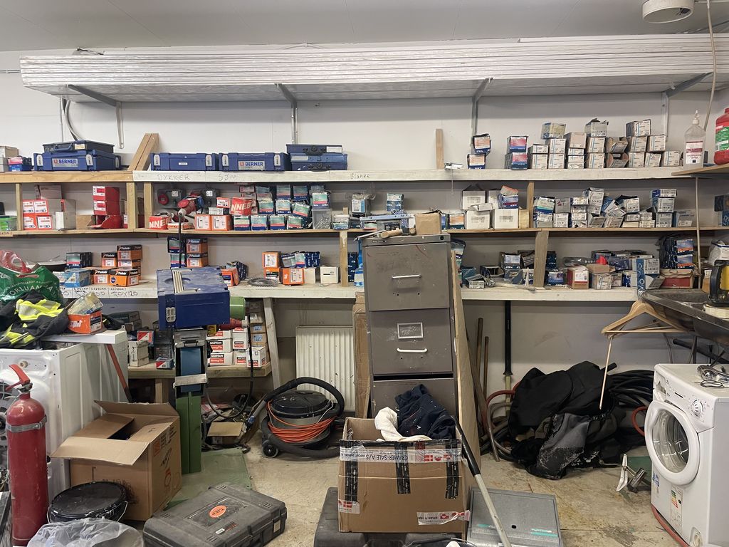 B-1325, 3920 Qaqortoq