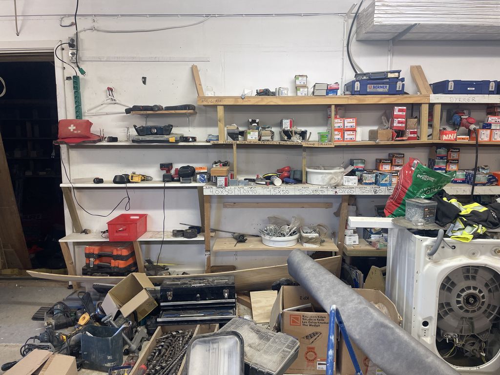 B-1325, 3920 Qaqortoq