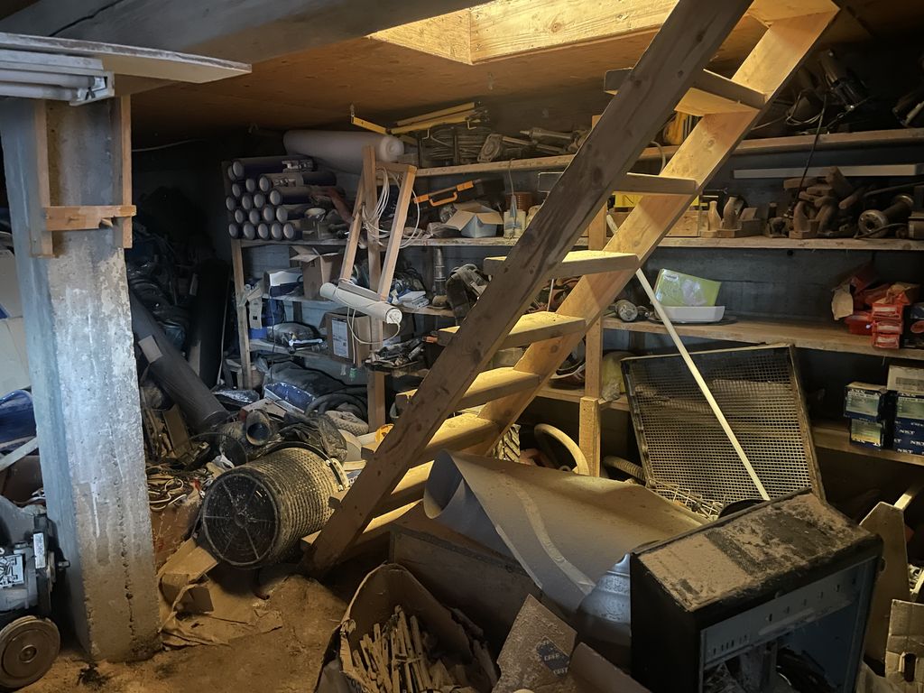 B-1325, 3920 Qaqortoq