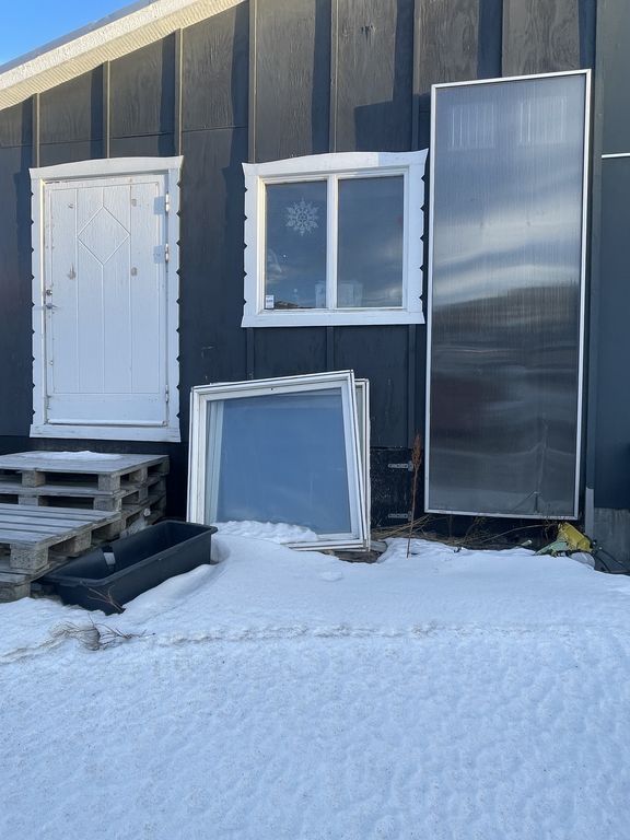 B-1325, 3920 Qaqortoq