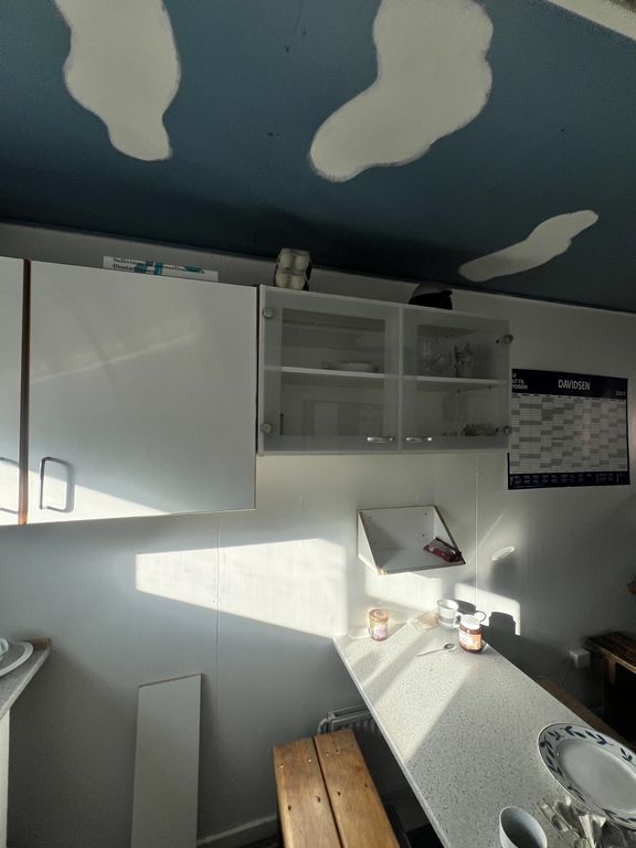 Grå 20 fods Kaffecontainer M/indhold