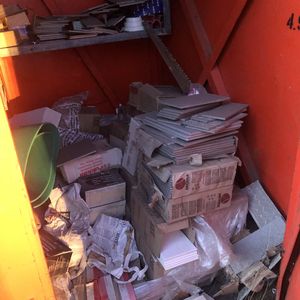 Lille rød container