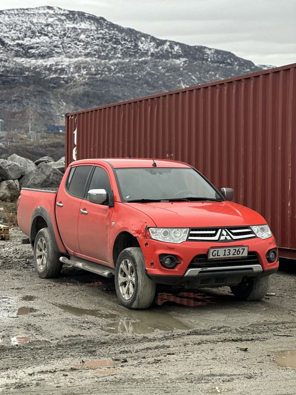 NYT : MITSUBISHI L200