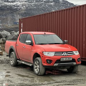 NYT : MITSUBISHI L200
