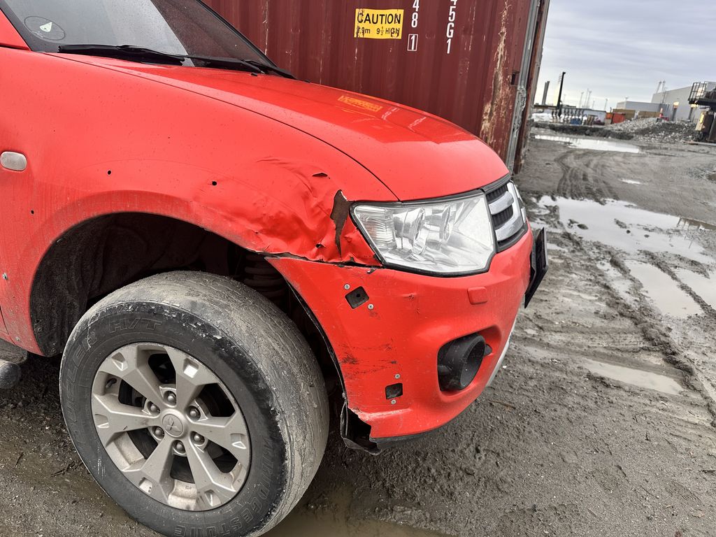 NYT : MITSUBISHI L200