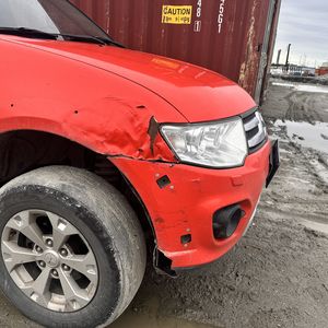 NYT : MITSUBISHI L200