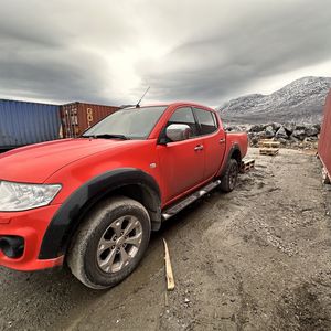 NYT : MITSUBISHI L200